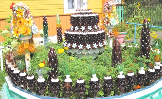 из пластиковых бутылок