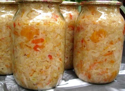 Овощной салат из капусты на зиму консервированный и без консервации