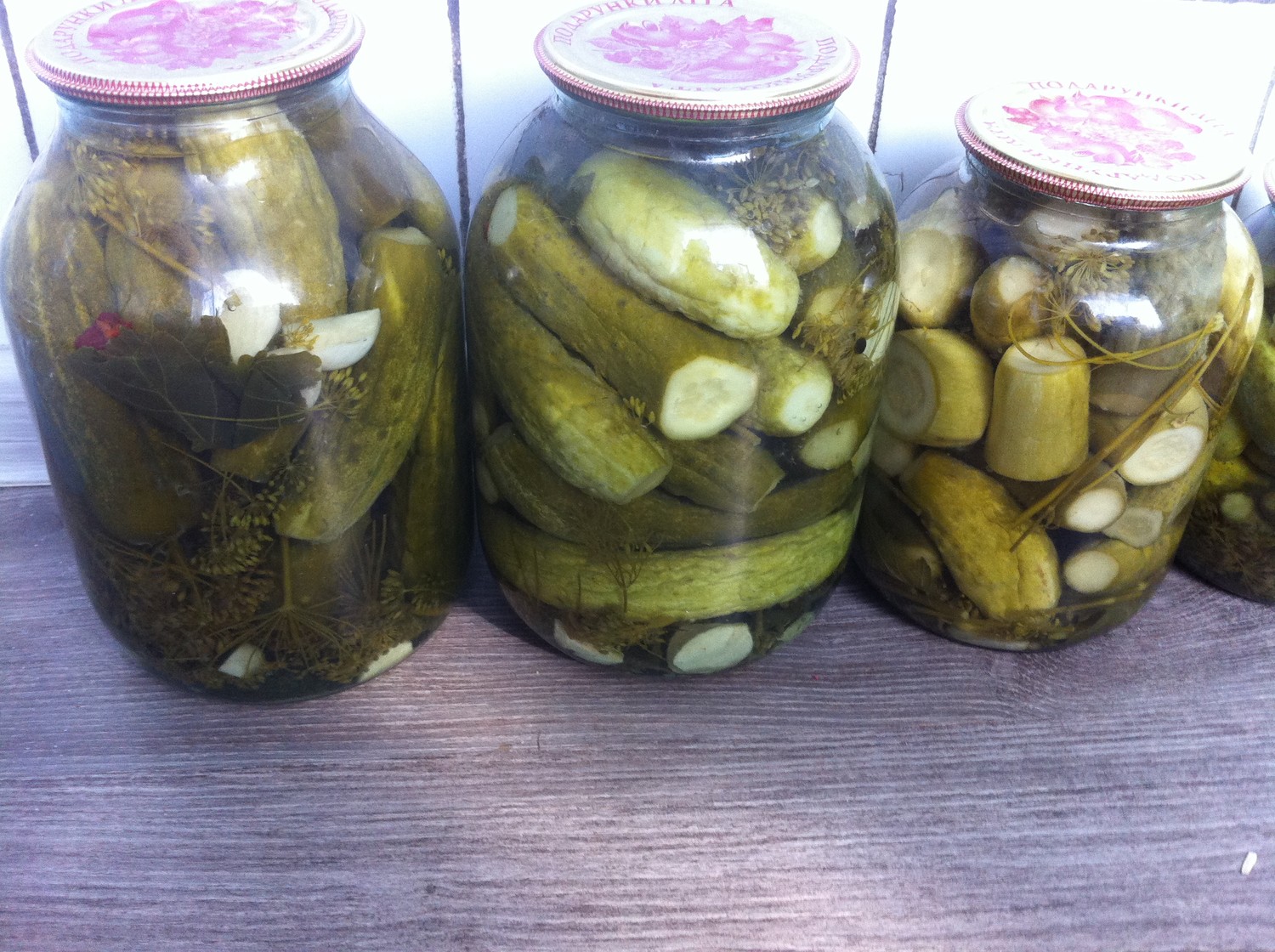 Маринованные огурцы на зиму, 2 рецепта: с уксусом и с лимонной кислотой